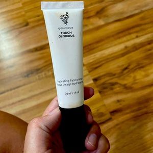 Younique face primer